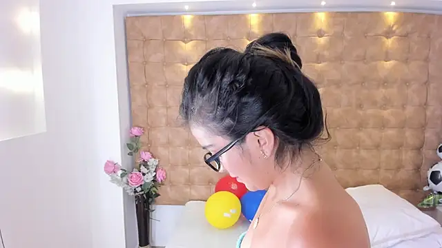 violet_giraldo - Violet_giraldo's free webcam - UK Sex Cams