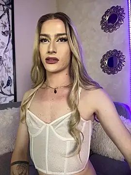 Model: Alana_Stone