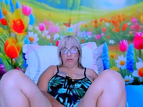 indianroxy webcam