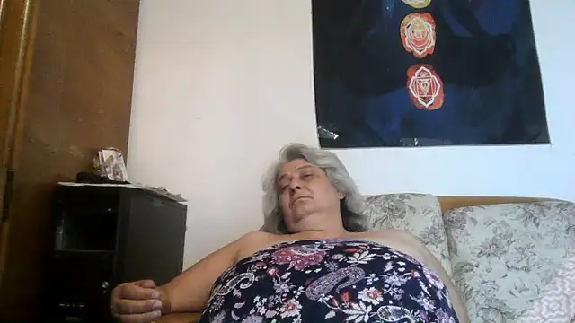 ExquisiteMature webcam