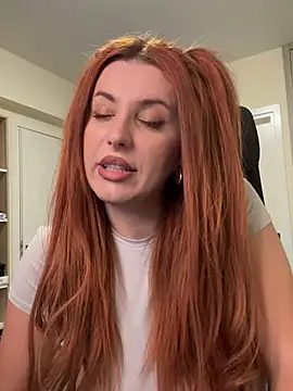 RoxxyDallas live sex cam