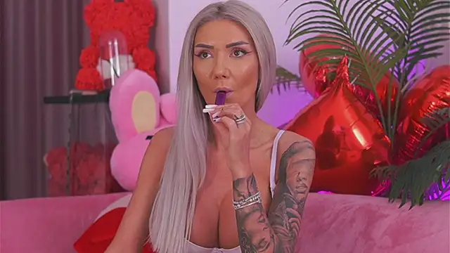 Watch fallingangel live on EroticFlix - High definition streams
