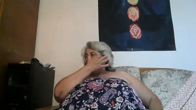 ExquisiteMature webcam