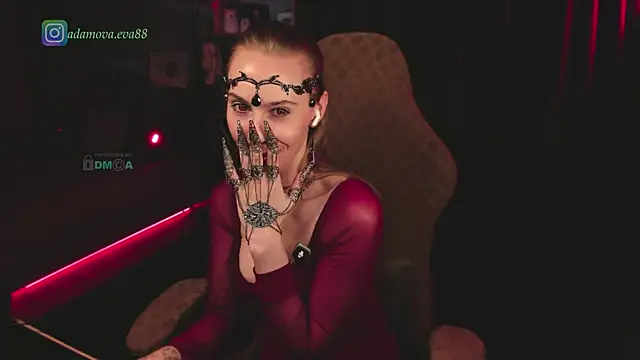_Eva_Adama webcam
