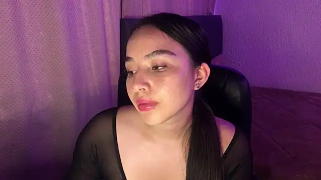 amelia_hall webcam