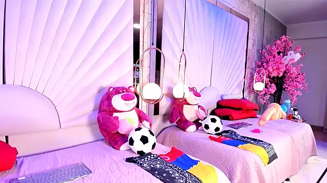 EmmaWilliam1 webcam