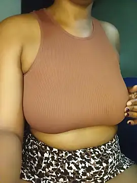 BOTTYANGELxx1 webcam