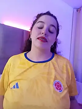 LoanaSantos webcam