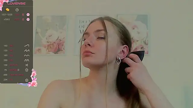 NicoleMacey_ webcam