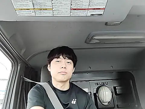 white-brief-boy webcam