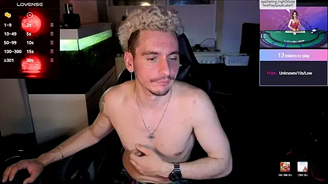 Rayzel_White webcam