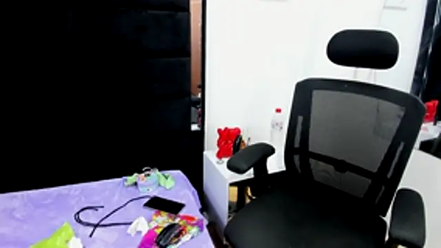 SweetVenomMilf webcam