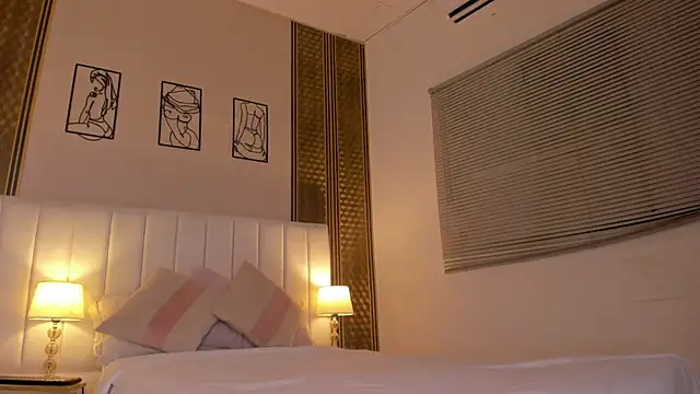biky_brown webcam