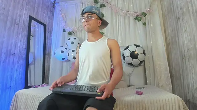 your_kitty_boy webcam