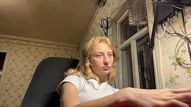 LisaBam webcam