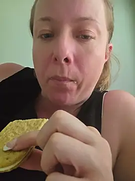julimonroe webcam