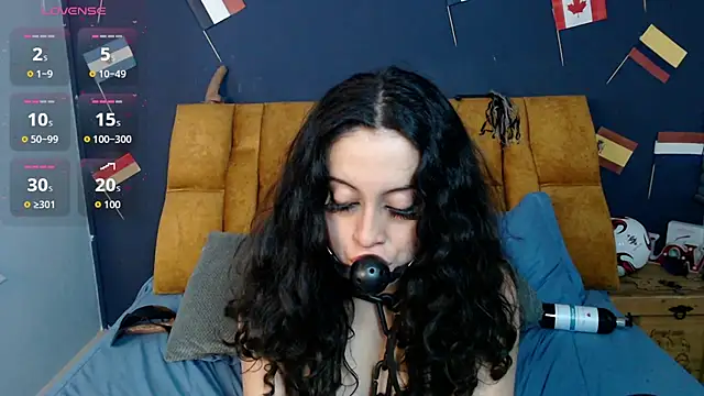 KendraaSimons webcam