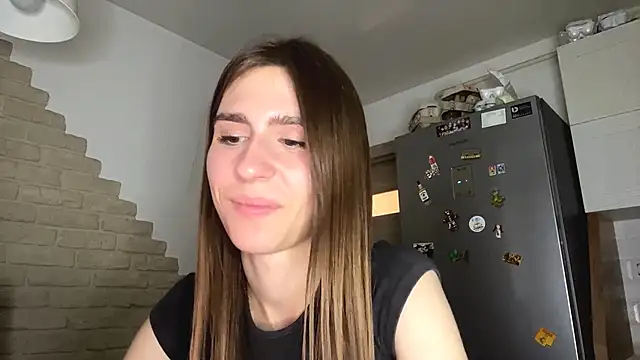zaraguyette - ZaraGuyette's free webcam - UK Sex Cams