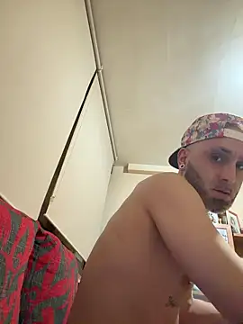 josueswvillaa1 - JosueswvillaA1's free webcam - UK Sex Cams