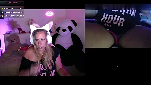 Angie-night webcam