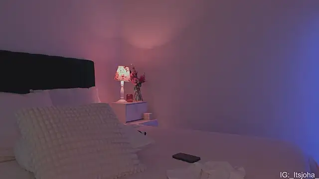 Lovinggirl_ webcam