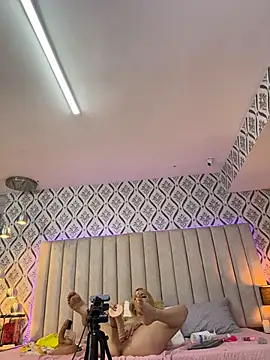 chiarabonds webcam