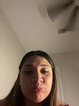 treasurebabii webcam
