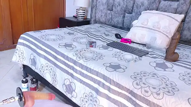 samirths_boy_ (M young) - #ahegao #anal #big-ass #bisexuals #cam2cam #cei #chastity #colombian #colorful #cosplay #cumshot #dildo-or-vibrator #dirty-talk #ebony #ejaculation #erotic-dance #hd #interactive-toys #lovense #middle-priced-privates #recordable-privates #recordable-publics #selfsucking #sexting #short-hair #shower #skinny #small-audience #spanish-speaking #spanking #student #young
