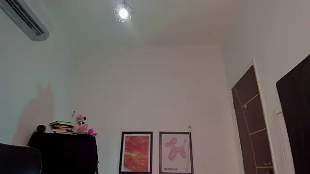 camille-rose live cam on StripChat