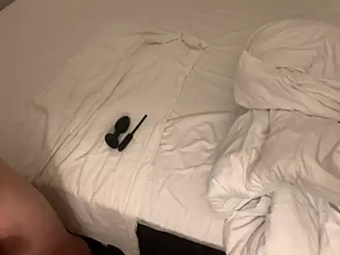 bdsm_toyboy webcam