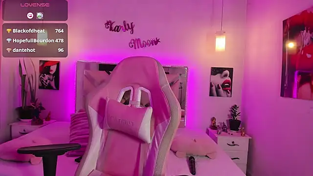 Karly_moon webcam