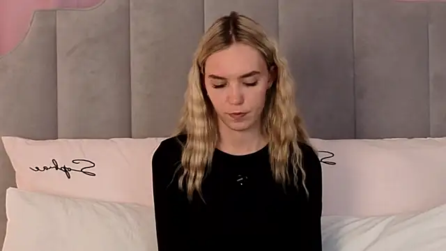NikkiRyx webcam