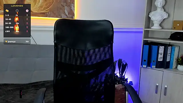 Lucifer_shadow live cam on StripChat
