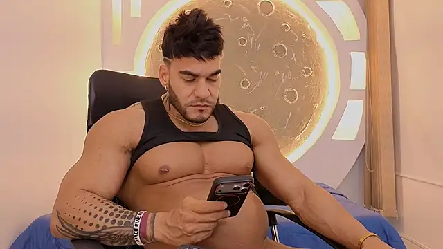 zac_levis_ (M young) - spit cock 🥵