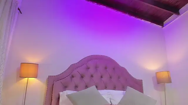 Mia_Culpa live sex cam