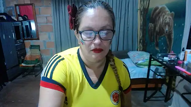 MOTHER_AND_SON09 live cam on StripChat