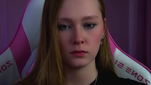 AgataFoxley webcam