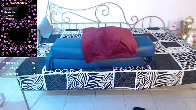 roxanne_vale - Roxanne_vale's free webcam - UK Sex Cams