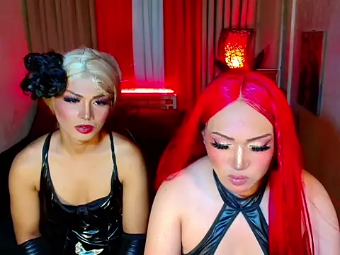 Phenomenal_Shemale live sex cam