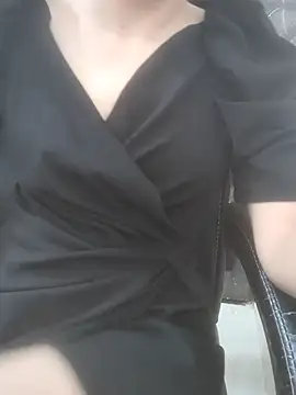 sushmita0 live cam on StripChat