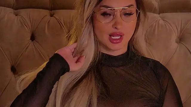 Denisse_Perry webcam
