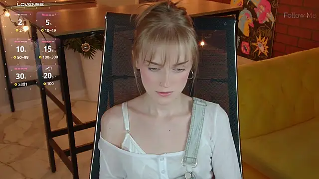 KiraMontoya webcam