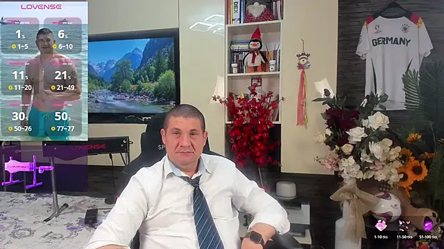 SpartacusDaddy48 webcam