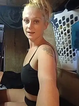 Queen2454 webcam
