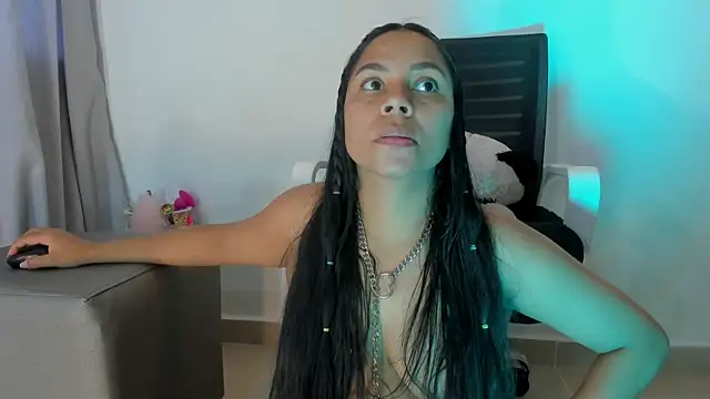 Nanny_11 webcam