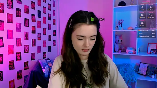 liana_kisses webcam