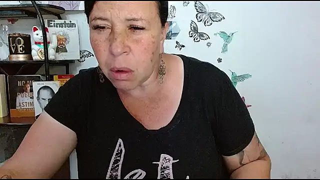 LauraMallioni webcam
