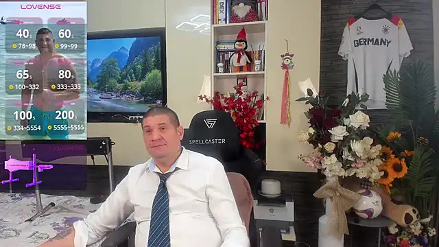 SpartacusDaddy48 webcam