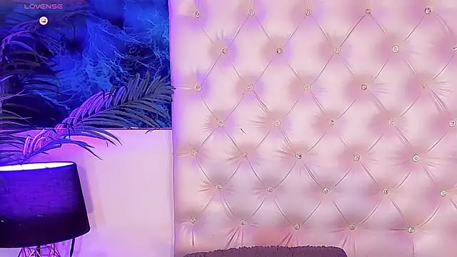 Keira_Fox31 webcam
