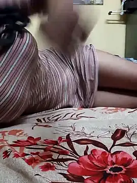 Sexybhbhi webcam